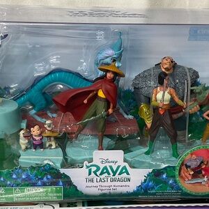 Brand New Disney Raya Set And The Last Dragon Doll